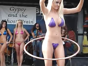 Hula Hoop Terpanas Yang Pernah Ada